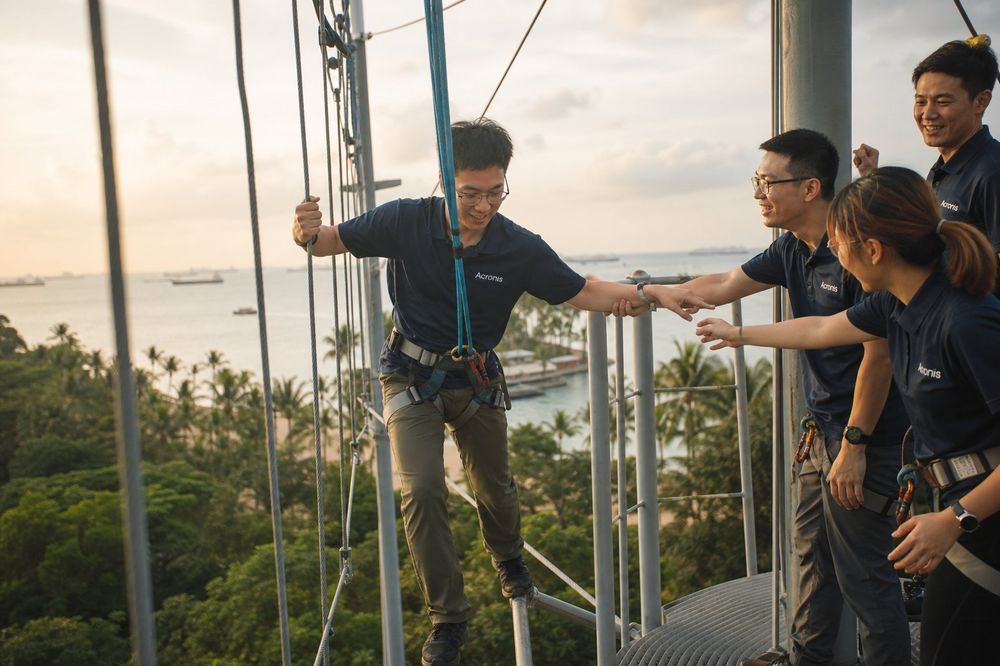 新加坡团建-圣淘沙高空绳索挑战-企业团队建设-GK Travel金溪旅行社